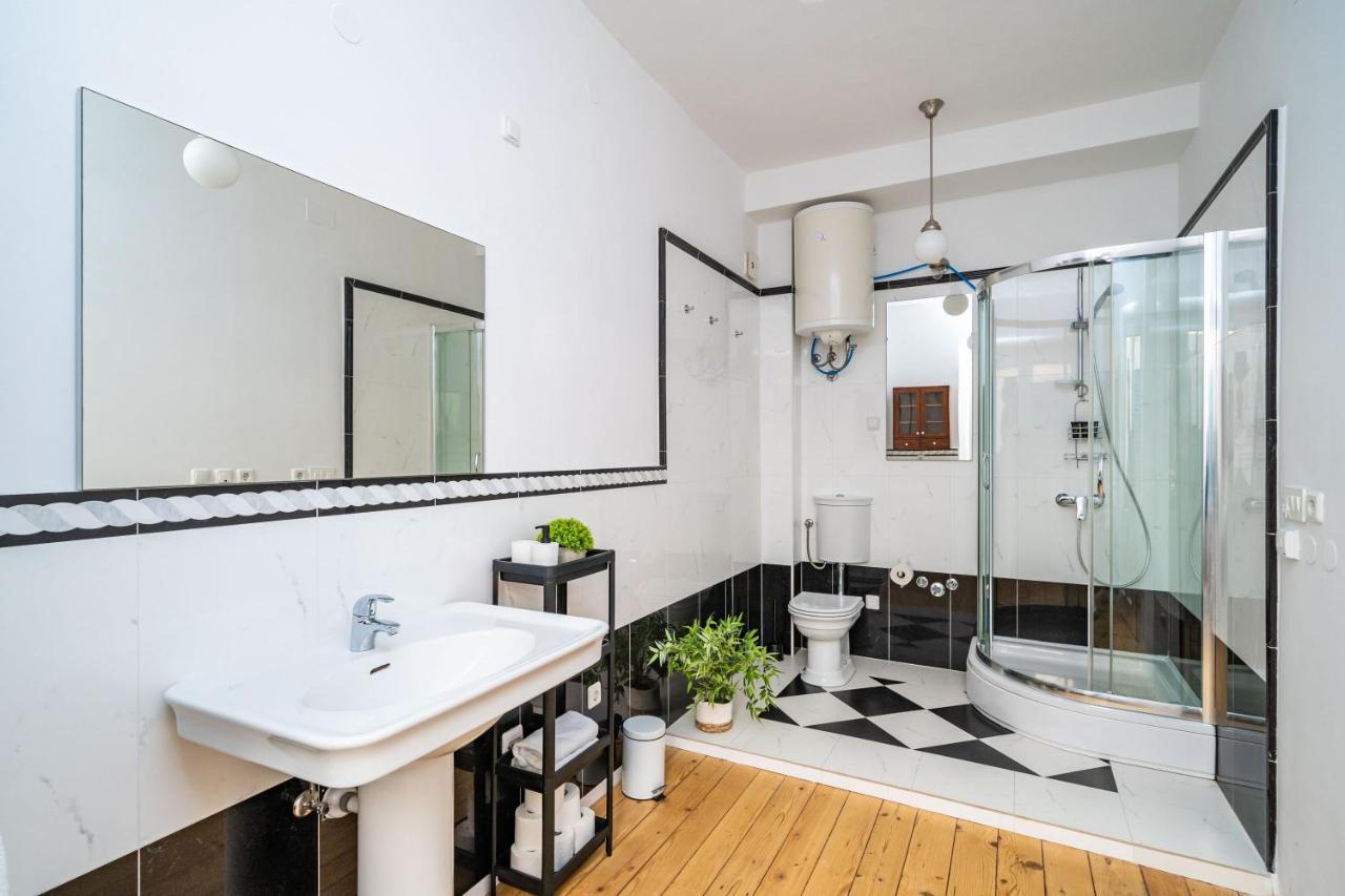 Laus Ii, Lovely Apartment In Old Town Dubrovnik Luaran gambar